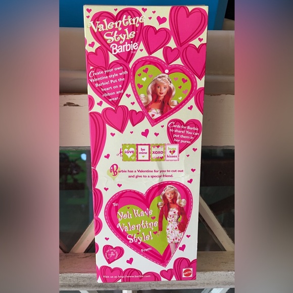 Valentine style Barbie - Picture 2 of 4